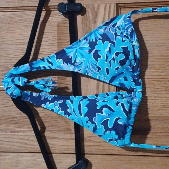 Lilly Pulitzer Bikini - Picture 5 of 5